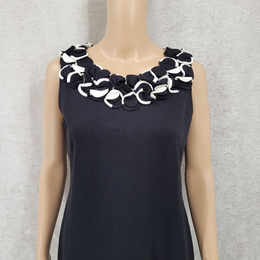 Cache Black Shift Dress with Layered 2D Statement… - image 2